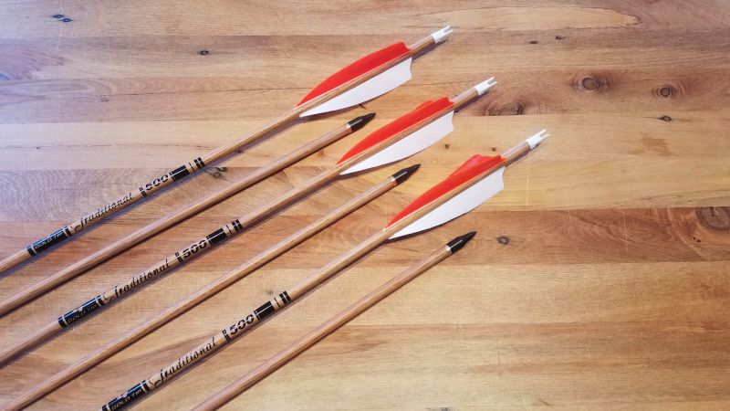Gold Tip Traditional 600 Arrows With Shield Cut Feathers Custom Made Set of 6 